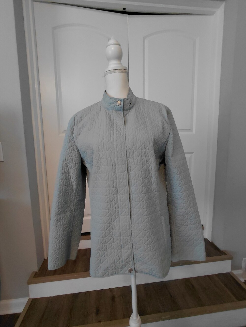 Talbots Quilted Lightweight Women's Front Zipper Jacket Mint Green Sz X- Lg EUC